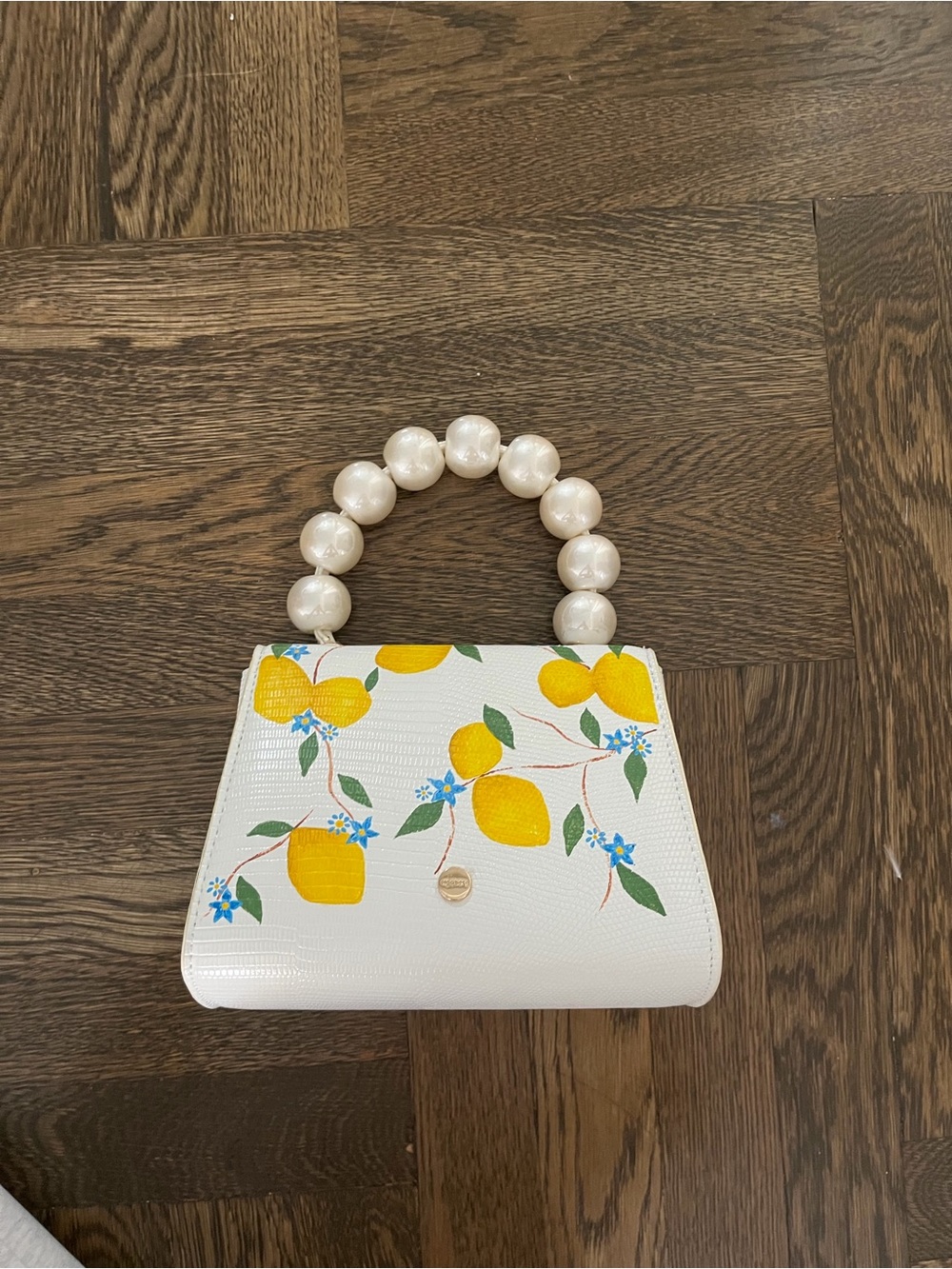 White Lemon-Print Top-Handle Women’s Bag with Pearl Handle